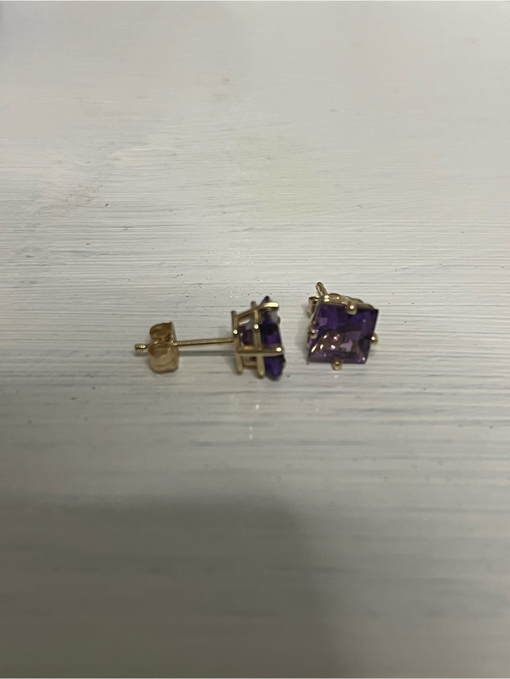 14K Solid Yellow Gold 1.10 ct Purple Amethyst Medium Princess-Cut
Stud Earrings